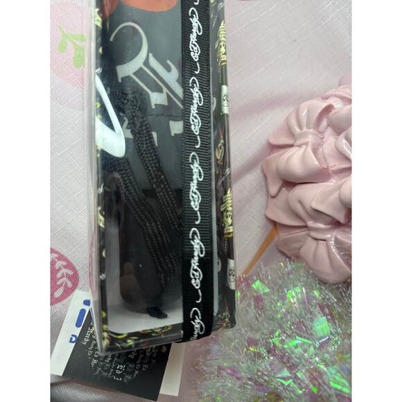 Ed Hardy Umbrella - Picture 4 of 5